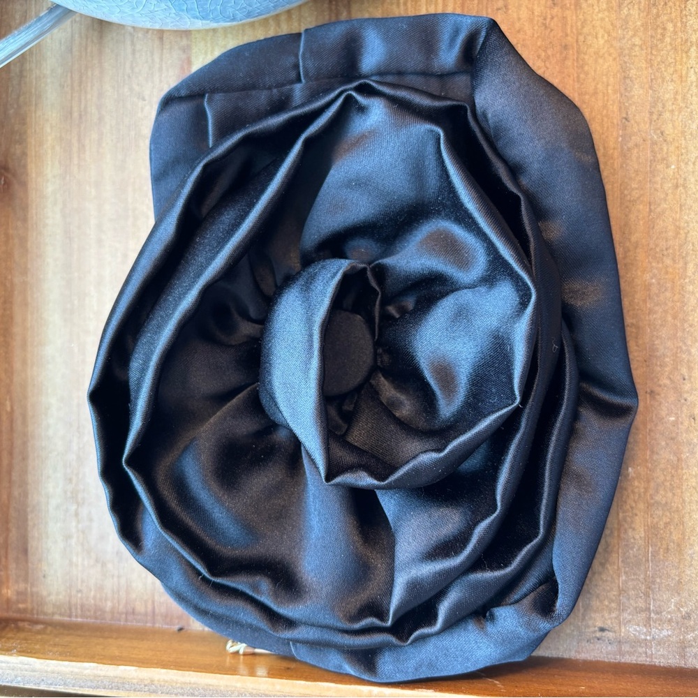 Elegant Black Satin Flower Wristlet Type Clutch/pouch